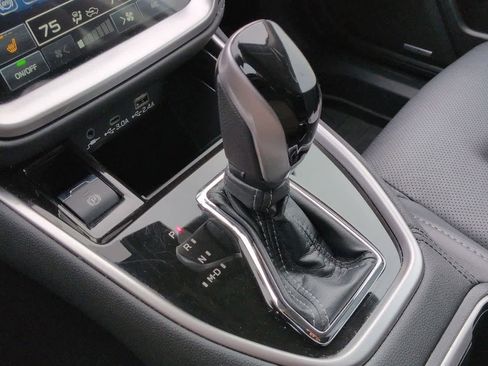 Used 2023 Subaru Outback Limited image 34