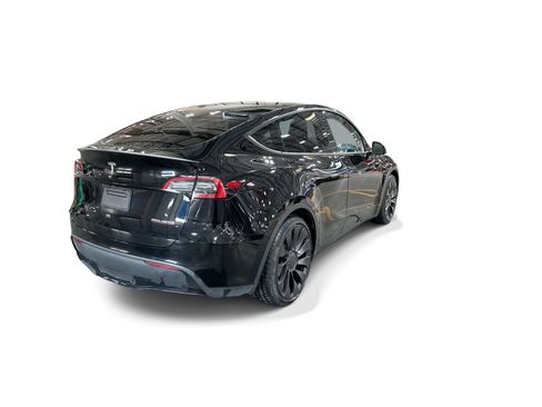 Certified 2023 Tesla Model Y Performance AWD/4WD image 6