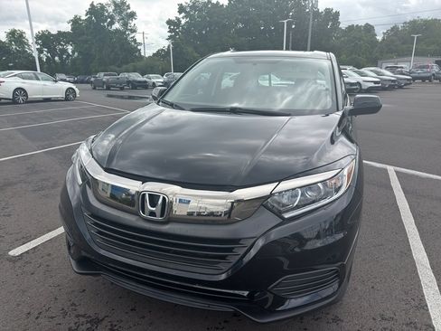 Certified 2022 Honda HR-V LX image 1