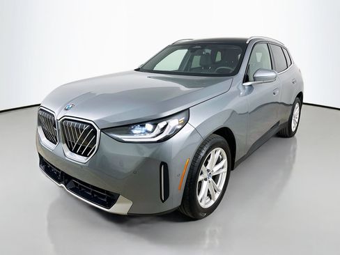 Used 2025 BMW X3 xDrive30i AWD/4WD image 1