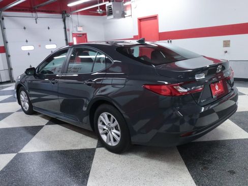 Used 2025 Toyota Camry LE w/ Convenience Package FWD image 6