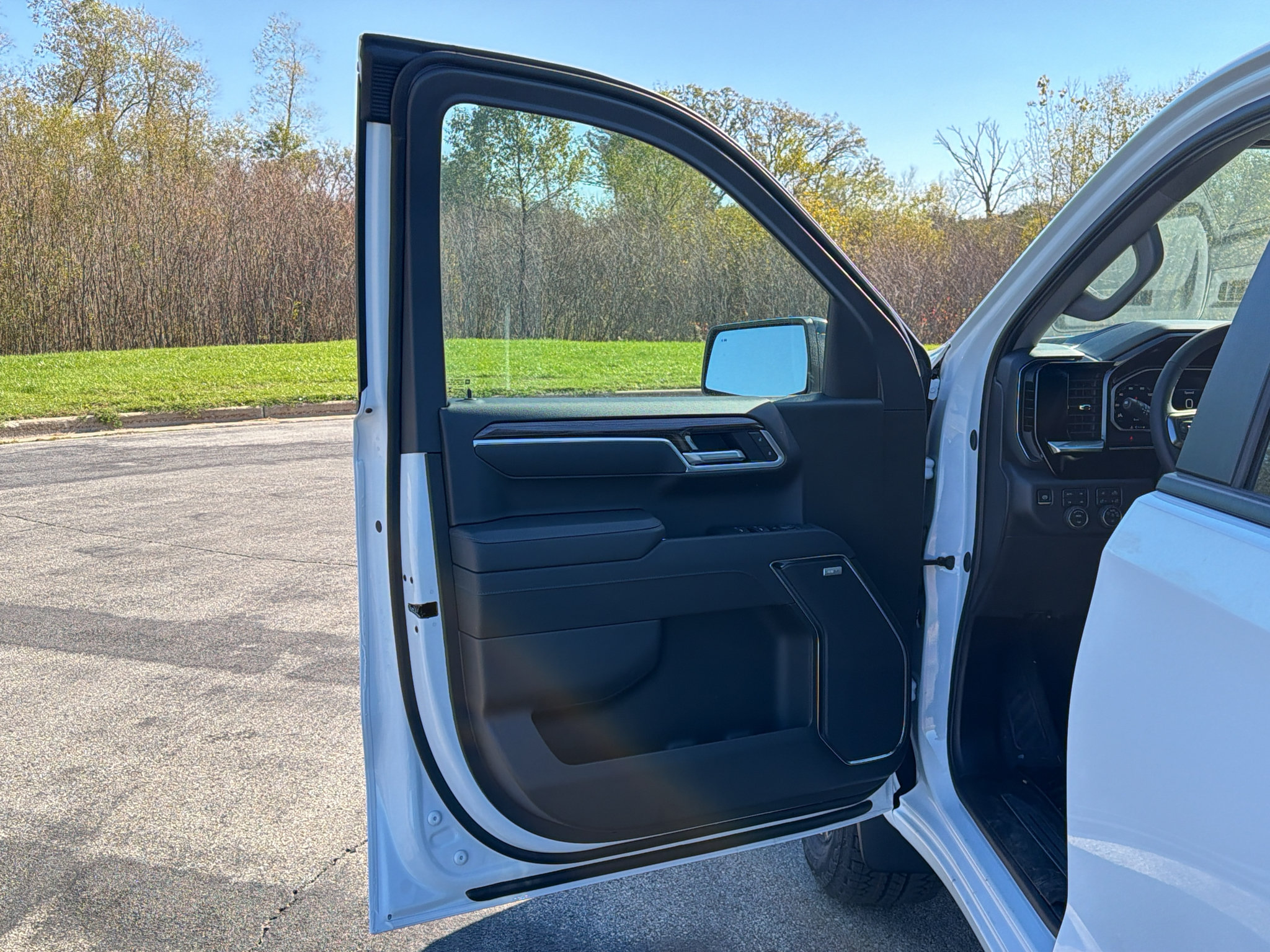 New 2026 Chevrolet Silverado 1500 RST w/ All Star Edition Plus AWD/4WD image 10