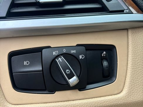 Used 2013 BMW 328i xDrive Sedan image 9