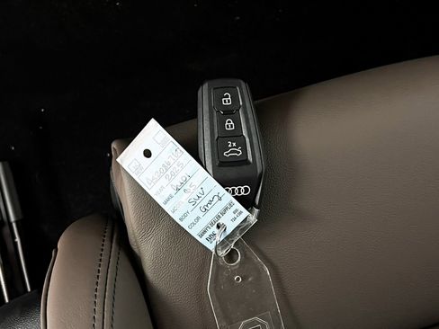 New 2025 Audi Q5 Premium Plus image 22