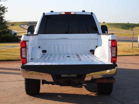 Used 2021 Ford F250 XLT w/ FX4 Off-Road Package AWD/4WD image 11