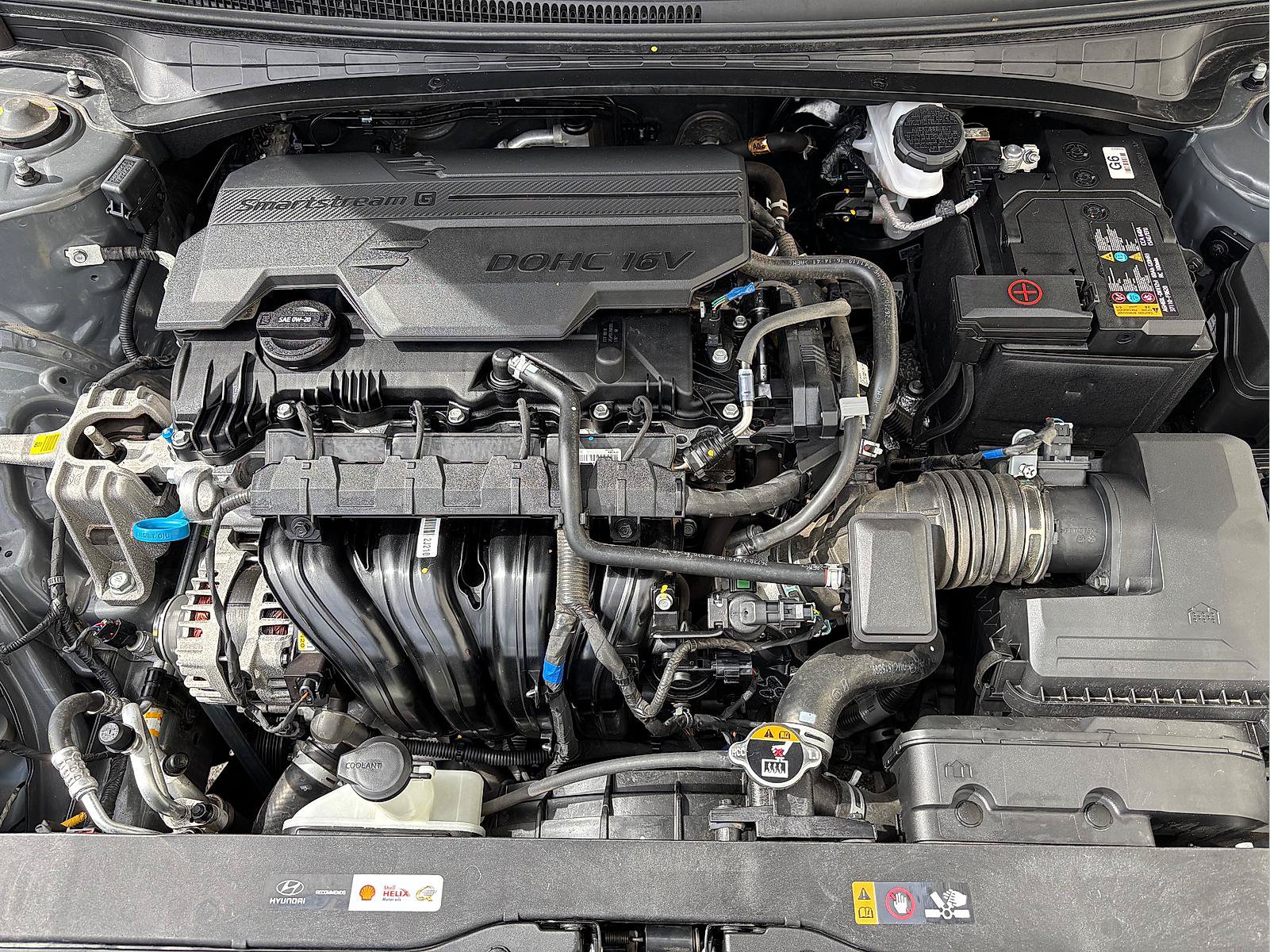 Used 2025 Hyundai Elantra SEL FWD image 8