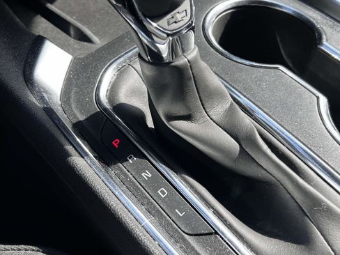 Used 2023 Chevrolet Traverse LT w/ LPO, Floor Liner Package image 31