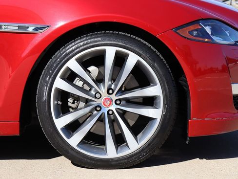 Used 2016 Jaguar XJ R-Sport image 57
