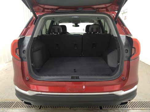 Used 2020 GMC Terrain SLT w/ Preferred Package FWD image 29