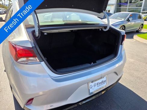 Used 2018 Hyundai Sonata Limited FWD image 12