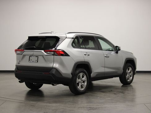 Used 2025 Toyota RAV4 XLE FWD image 8