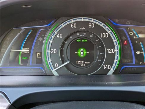 Used 2017 Honda Accord EX-L image 10