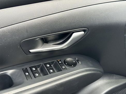 Used 2025 Hyundai Tucson SEL FWD image 21