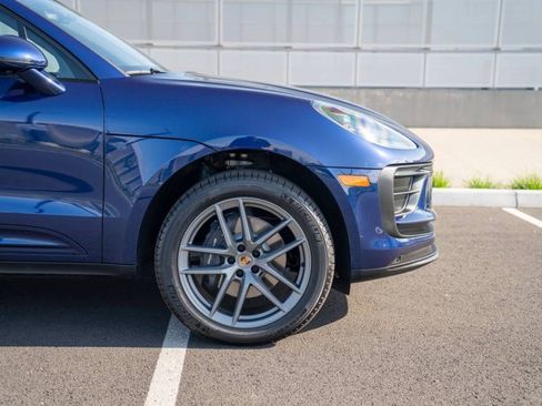 New 2026 Porsche Macan AWD/4WD image 9