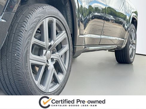Used 2024 Jeep Compass Limited w/ High Altitude Package AWD/4WD image 16