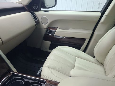 Used 2016 Land Rover Range Rover HSE image 23