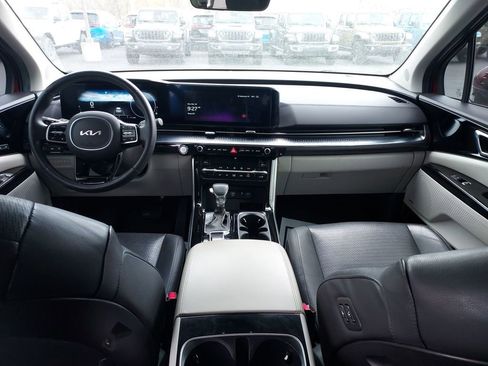 Used 2024 Kia Carnival SX Prestige FWD image 10