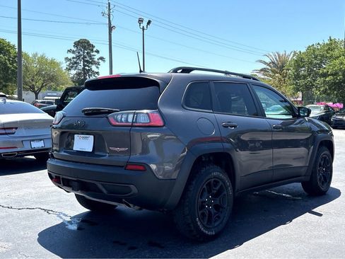 Used 2022 Jeep Cherokee Trailhawk w/ Sun, Sound & Nav Group AWD/4WD image 28