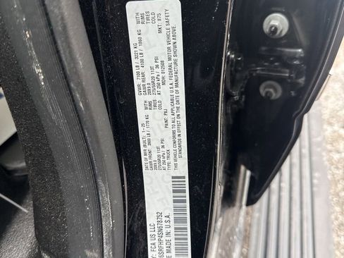 Used 2025 RAM 1500 Limited w/ Body Color Bumper Group image 13