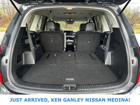 Used 2024 Kia Telluride S image 19