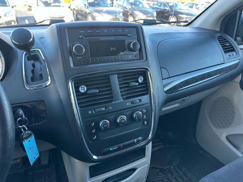 Used 2014 Dodge Grand Caravan American Value Package image 13