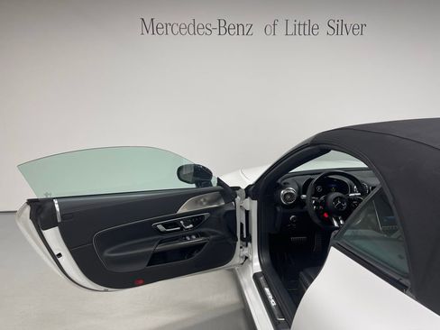 Used 2022 Mercedes-Benz SL 63 AMG 4MATIC image 17