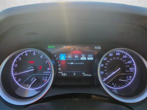 Used 2022 Toyota Camry XLE image 9