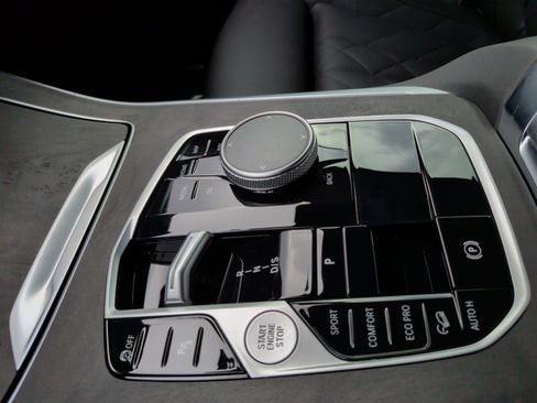 Certified 2025 BMW X5 xDrive40i w/ Premium Package image 20