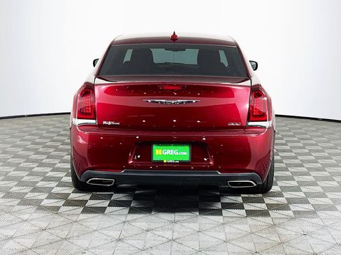 Used 2019 Chrysler 300 Touring w/ Sport Appearance Package RWD image 7