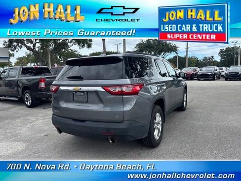 Used 2020 Chevrolet Traverse LT w/ Driver Confidence II Package image 9