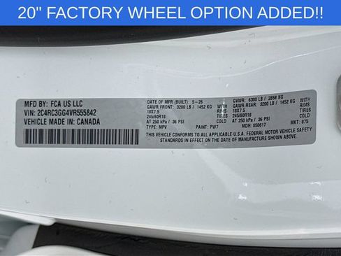 New 2027 Chrysler Pacifica Limited AWD/4WD image 33