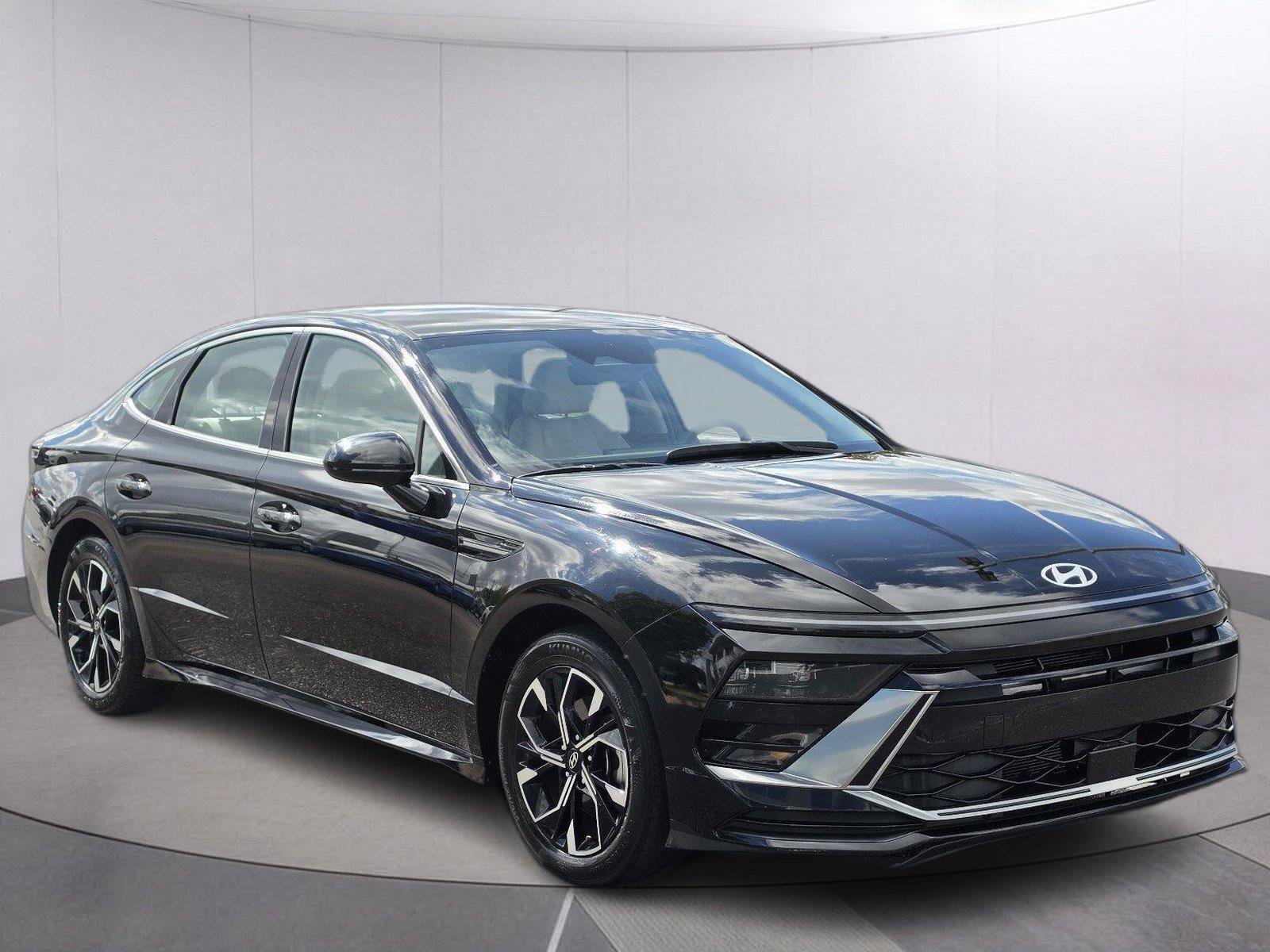 Used 2025 Hyundai Sonata SEL FWD image 6