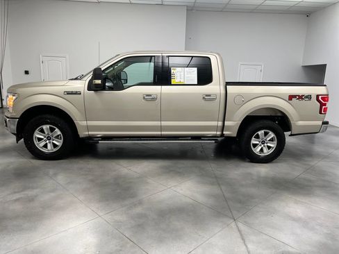 Used 2018 Ford F150 XLT w/ Equipment Group 302A Luxury AWD/4WD image 4