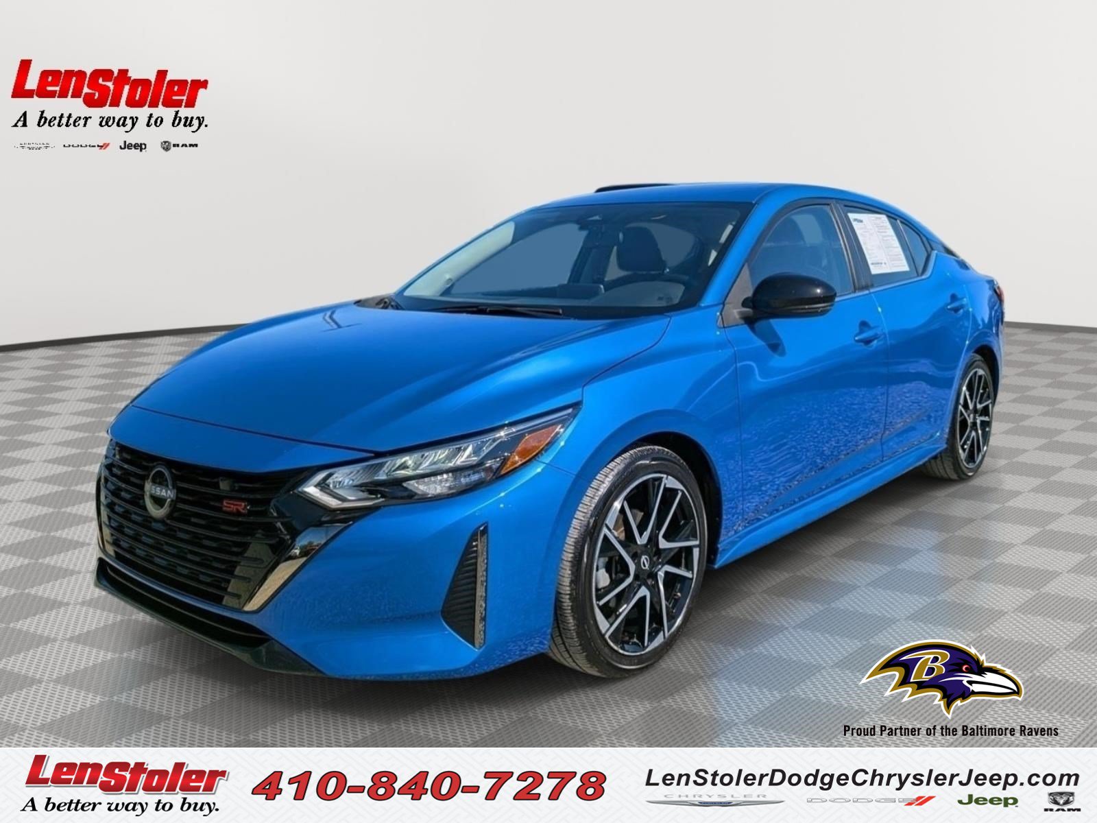 Used 2025 Nissan Sentra SR FWD image 1