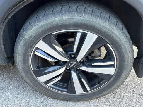 Used 2021 Nissan Rogue SL image 4