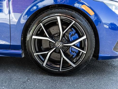 Used 2022 Volkswagen Golf R AWD/4WD image 5