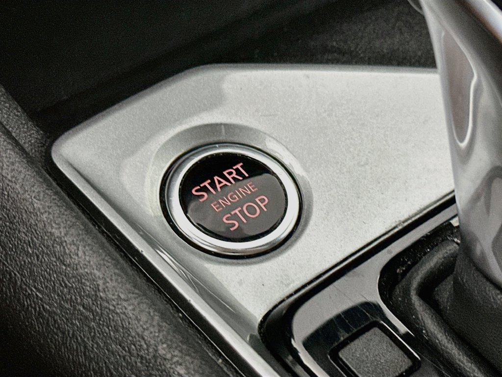 Used 2025 Nissan Altima 2.5 SV FWD image 27