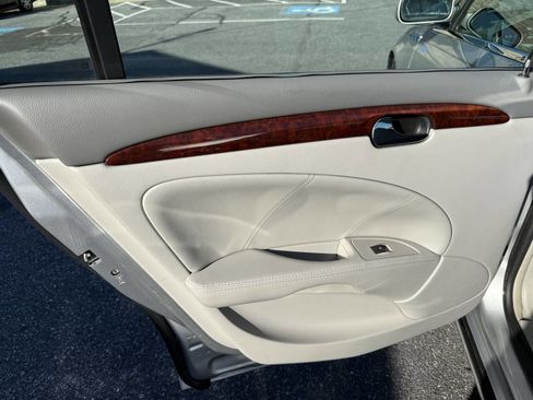 Used 2009 Buick Lucerne CXL image 13