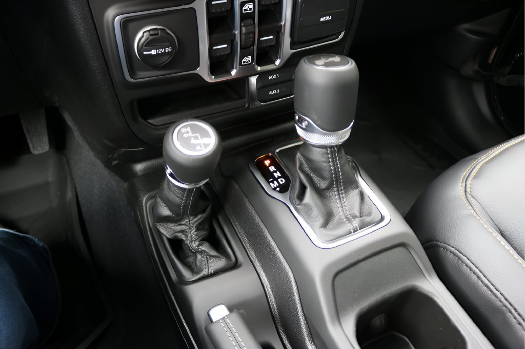 New 2027 Jeep Wrangler Unlimited Sahara AWD/4WD image 26