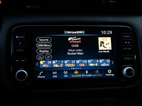 Used 2022 Nissan Kicks SR w/ Interior Electronics Package image 29