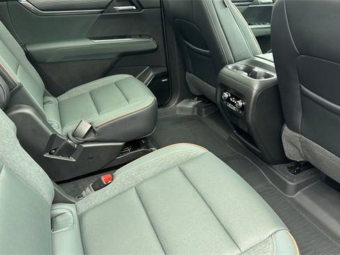 Used 2024 GMC Acadia AT4 w/ Super Cruise Package image 19