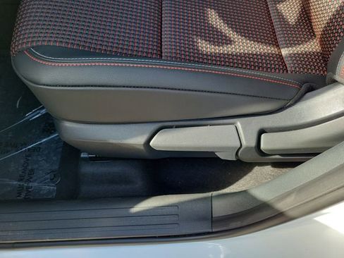 New 2026 Nissan Kicks SR image 9