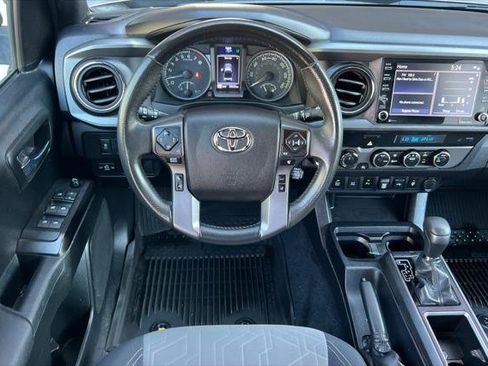 Certified 2021 Toyota Tacoma TRD Off-Road w/ Technology Package AWD/4WD image 14