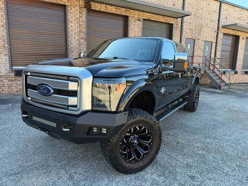 Used 2016 Ford F250 Platinum w/ FX4 Off-Road Package image 2