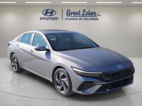 New 2026 Hyundai Elantra Limited FWD image 8