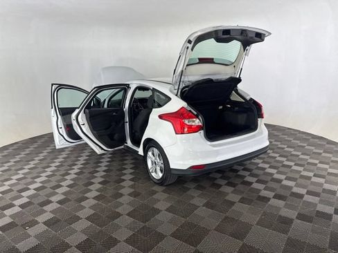 Used 2014 Ford Focus SE FWD image 16