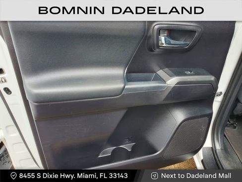 Used 2020 Toyota Tacoma TRD Off-Road image 7