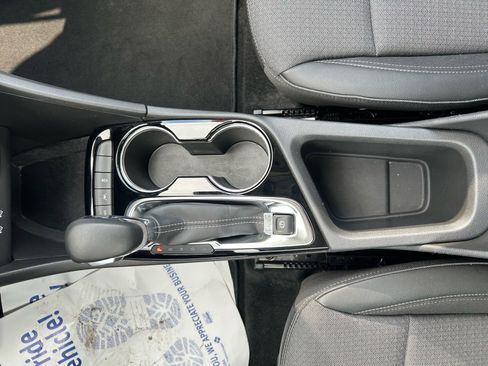 Used 2025 Buick Encore GX Preferred AWD/4WD image 13