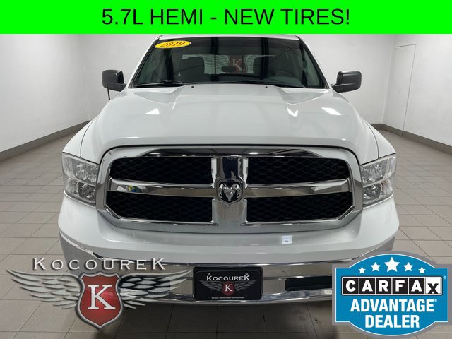 Used 2019 RAM 1500 Classic SLT AWD/4WD image 2
