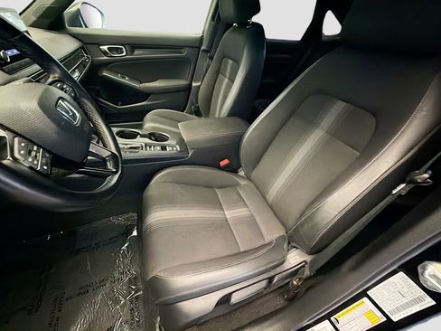 Used 2023 Honda Civic Sport image 11